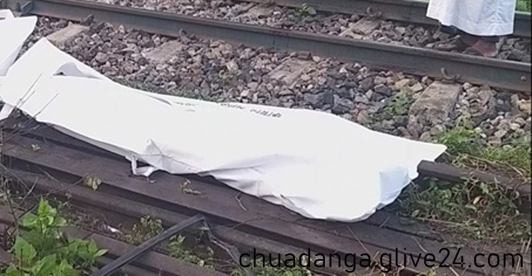 আলমডাঙ্গায় ট্রেনে কাটা পড়ে যুবকের মৃত্যু